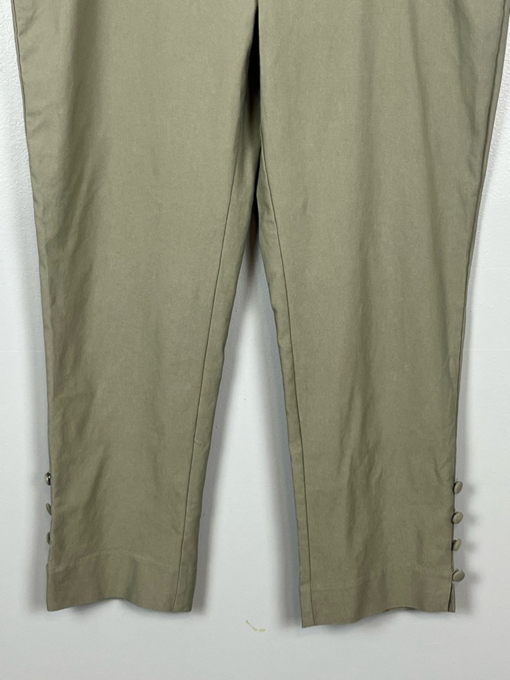 Chico’s olive green rayon nylon spandex pull on style pants, size 14. - Picture 4 of 7